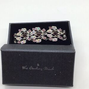 Danbury Mint Silver and Pink Stretch Bracelet